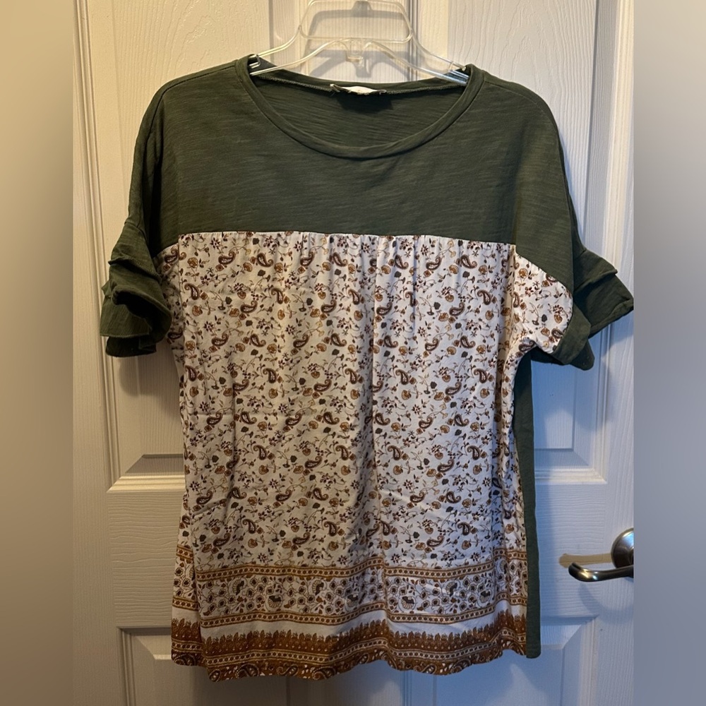 Floral Green and Cream Women's Top